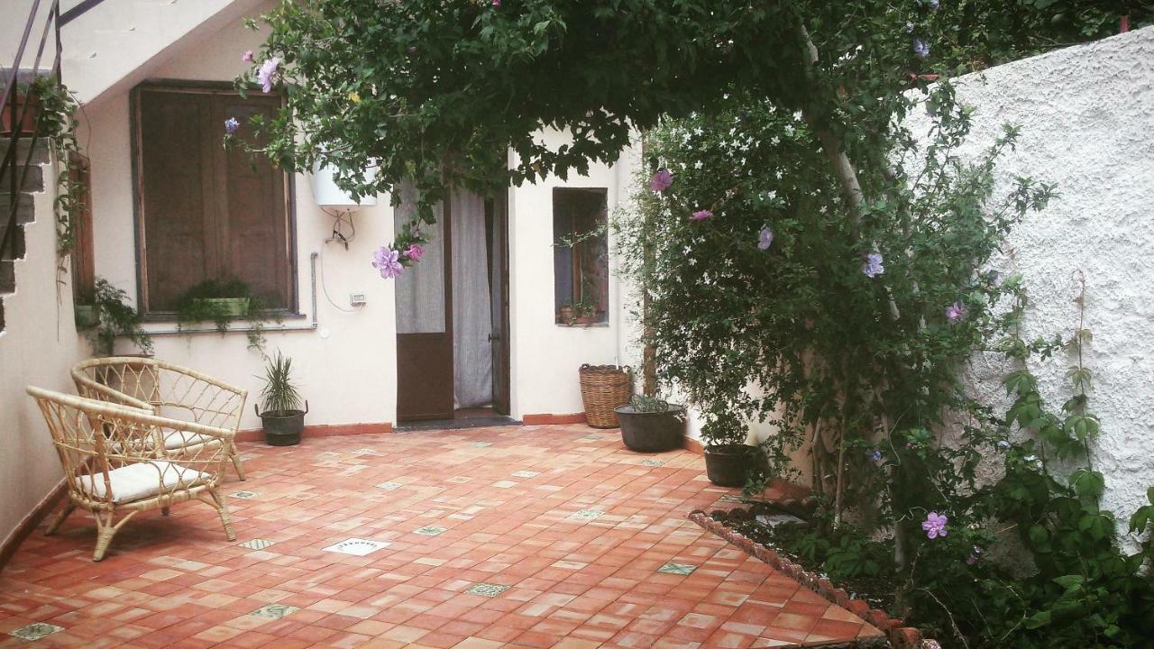 Guest House Le Ginestre Dell'Etna Belpasso Ngoại thất bức ảnh